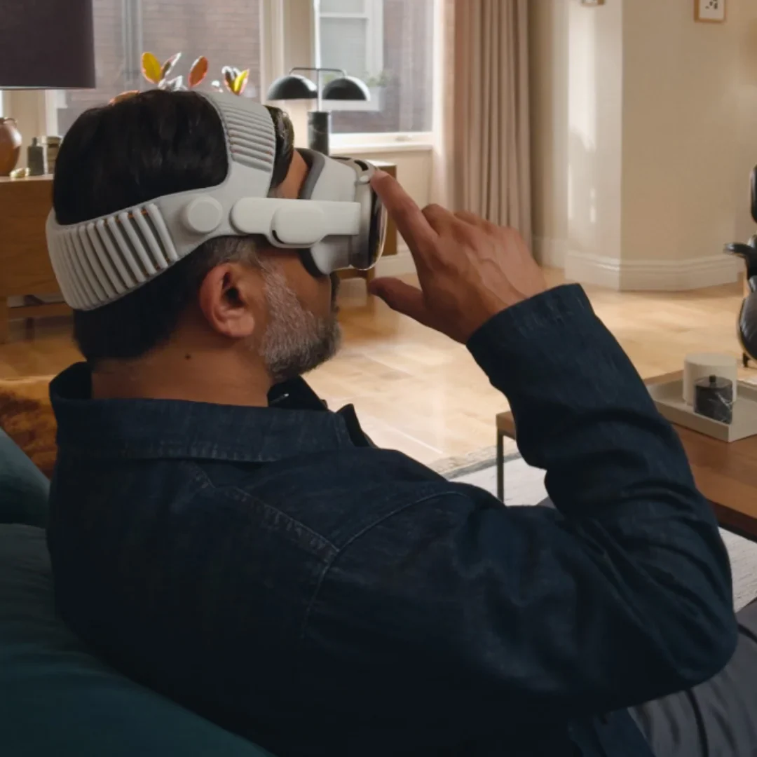 Apple Vision Pro M5 - Image 9