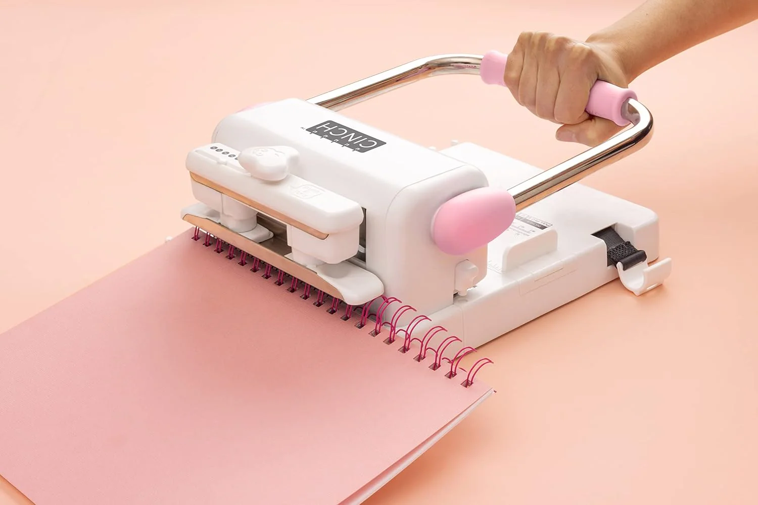 Heidi Swapp Cinch | Máquina de Encuadernación de Agujeros Cuadrados - Image 7