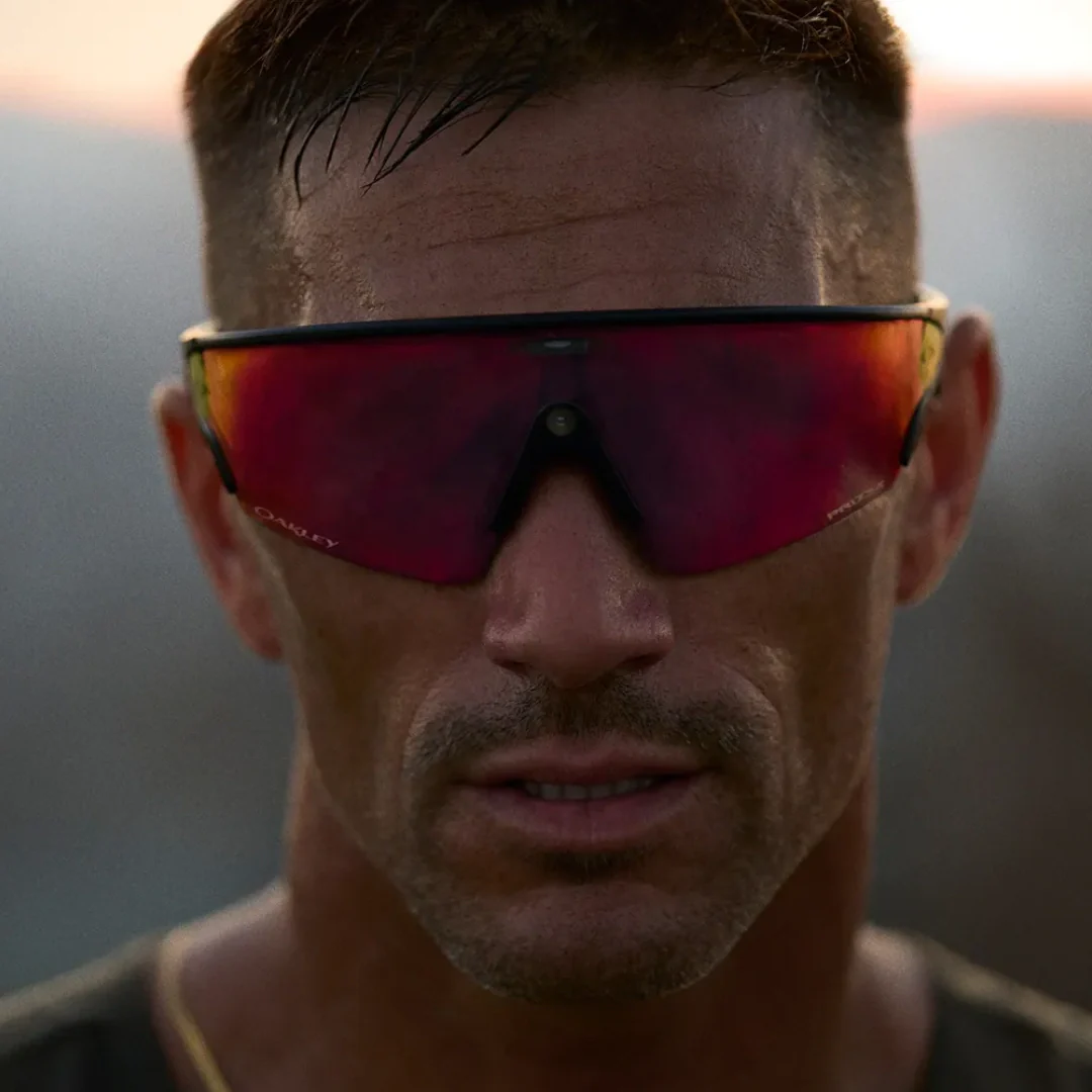 Oakley Meta Vanguard | Lentes de Sol Inteligentes con Camara, Audio y Bluetooth - Image 18