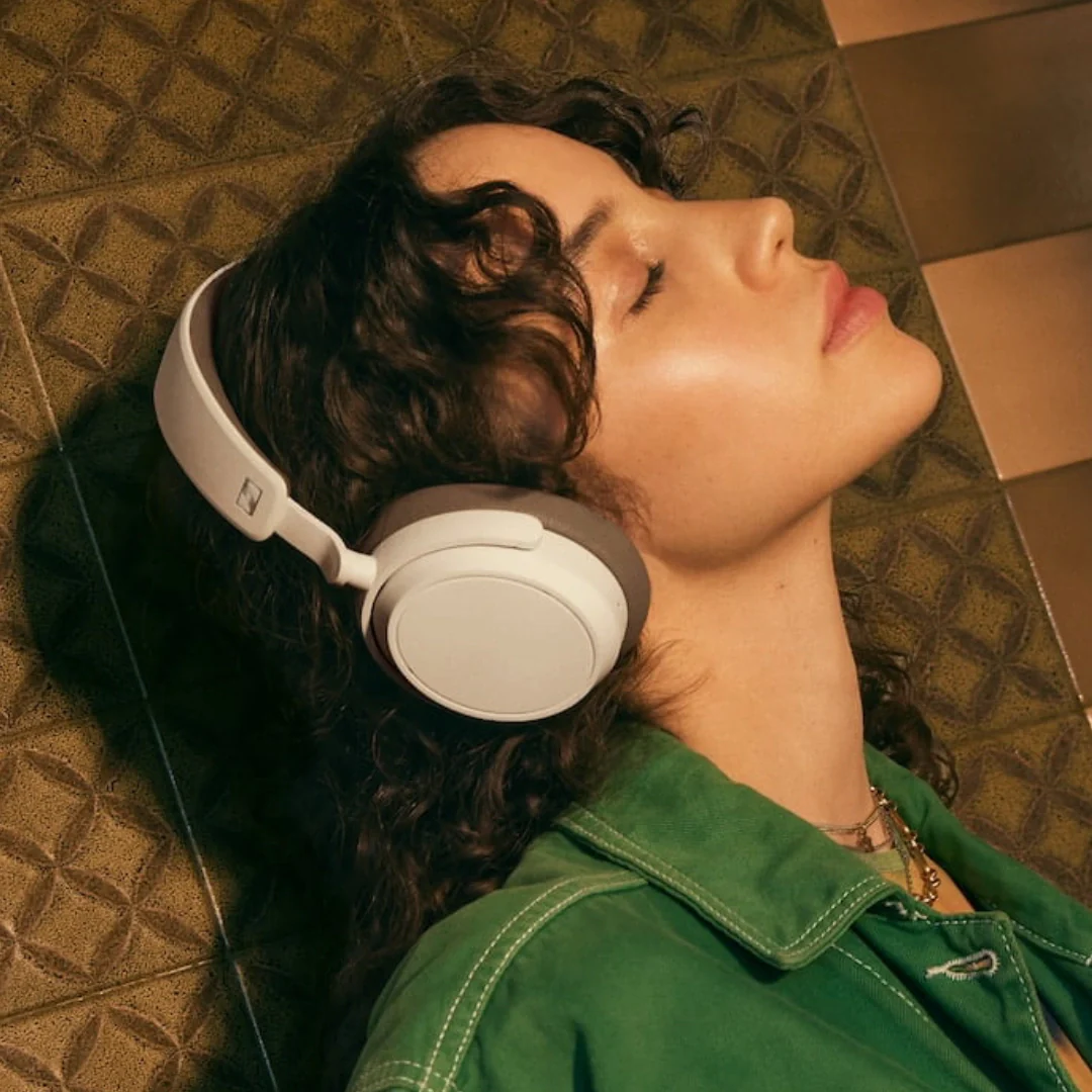 Sennheiser ACCENTUM plus Wireless Auriculares Con Bluetooth - Audio Función De Carga Rápida, Autonomía De 50 Horas Y Cancelación De Ruido Activa Híbrida Adaptativa - Blanco - Image 9