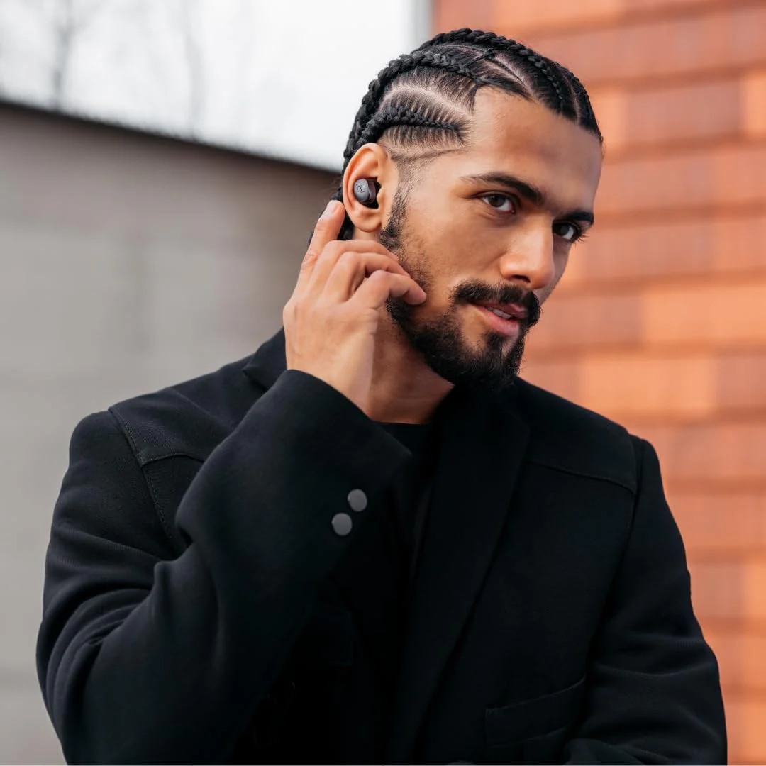 Sennheiser MOMENTUM True Wireless 4: Audífonos In-Ear Bluetooth 5.4 con ANC Adaptativa, 30h de Batería y Sonido Nítido (Seminuevo) - Image 3